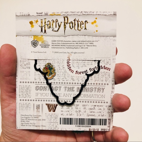 Slytherin Crest Book Mark - Picture 3 of 5